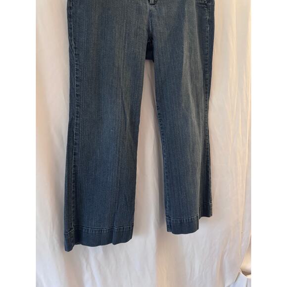 Dockers Collection Women's Ideal Fit Jeans Size 10P Petite Short - Picture 3 of 8